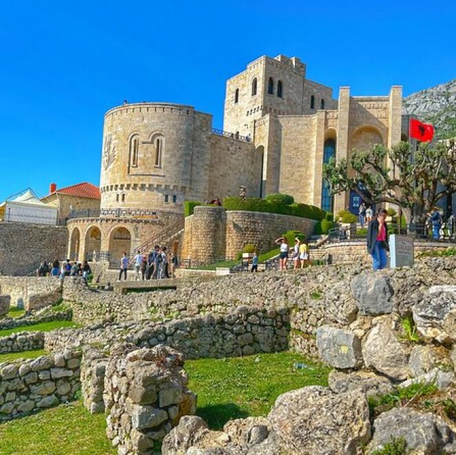 Krujë Castle