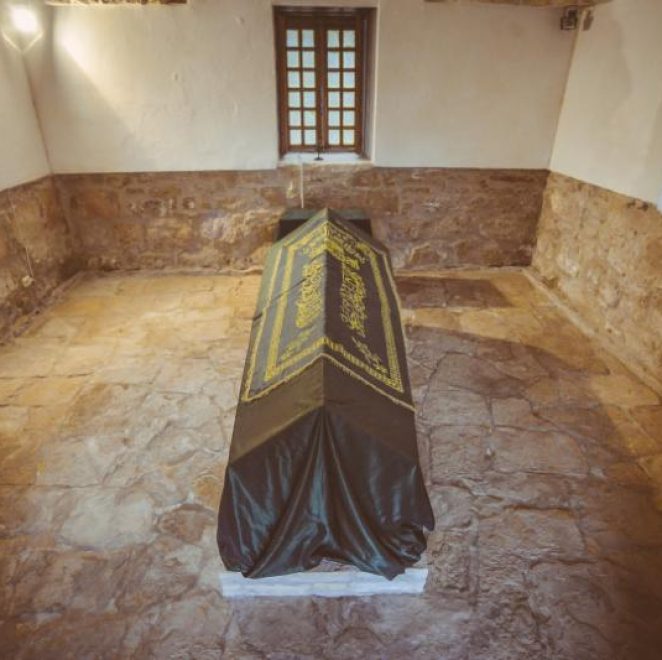 Sari Saltik Tomb
